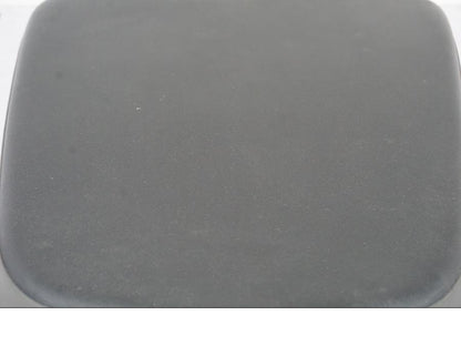 Snett nerifrån på Sadel från en BMW R 1200 GSA -2012 motorcykel.