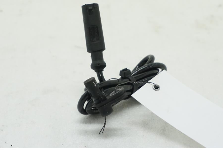 Framsidan på ABS givare från en Ducati Hypermotard -2020 motorcykel.