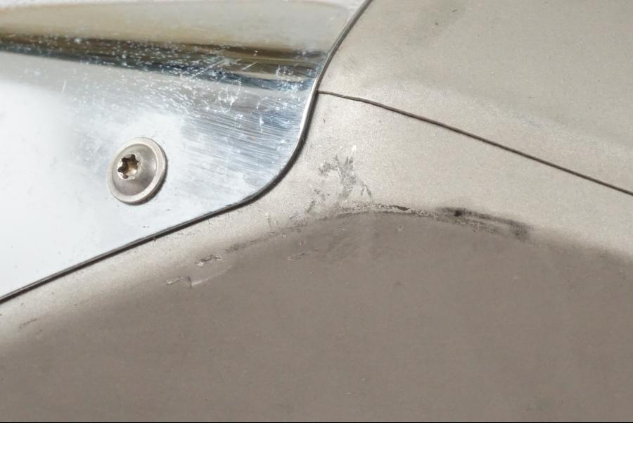 Vänster sida på Ljuddämpare från en BMW K 1600 GTL -2015 motorcykel.