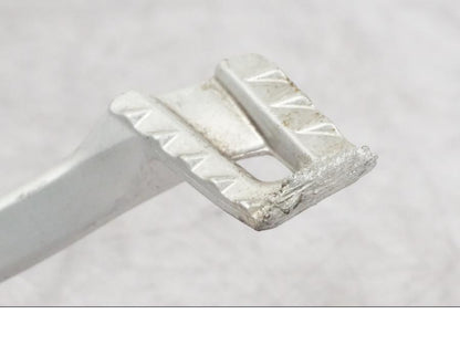 Höger sida på Bromspedal från en Yamaha MT-09 -2016 motorcykel.