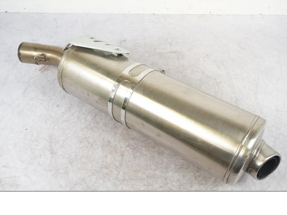 Framsidan på Ljuddämpare från en BMW F 800 R -2011 motorcykel.