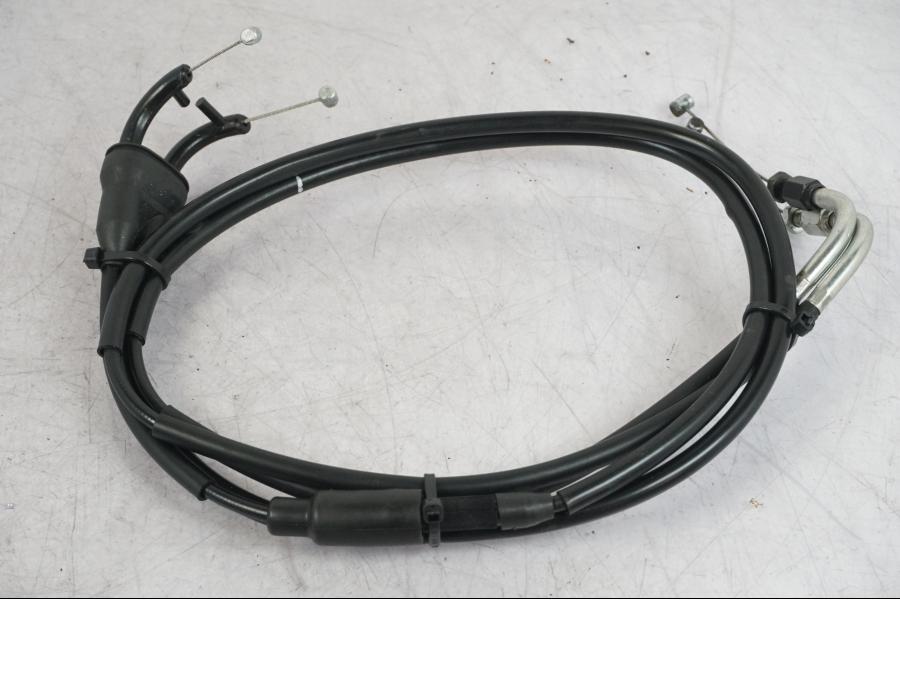 Framsidan på Gasvajer från en Yamaha MT-09 SP -2018 motorcykel.