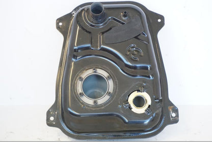 Framsidan på Bensintank från en Kymco Agility 125 -2019 scooter.