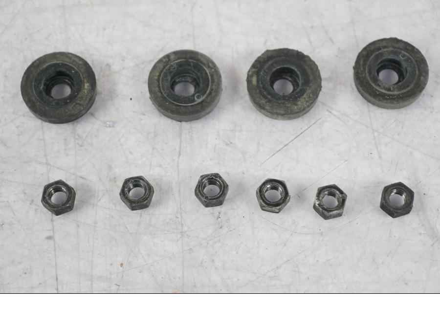 Baksidan på Sadelfäste från en BMW R 1200 GS -2005 motorcykel.