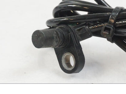 Baksidan på ABS givare från en KTM 1290 Super Duke R -2022 motorcykel.