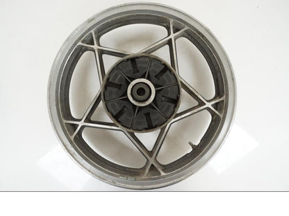 Framsidan på Fälg från en Suzuki GS 1000 -1978 motorcykel.