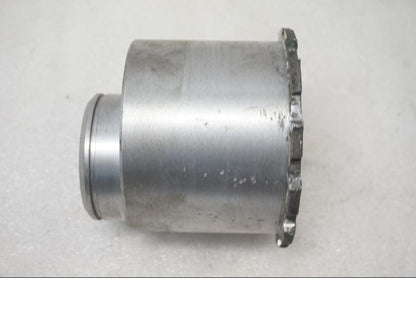 Vänster sida på Hjulhub från en Ducati Monster 796 -2013 motorcykel.