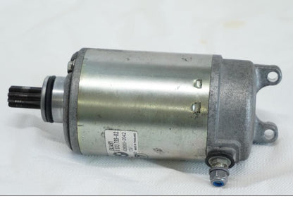 Baksidan på Startmotor från en BMW K 1600 -2015 motorcykel.