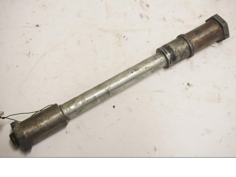 Framsidan på Axel från en Kawasaki Z 750 80-tal -1982 motorcykel.