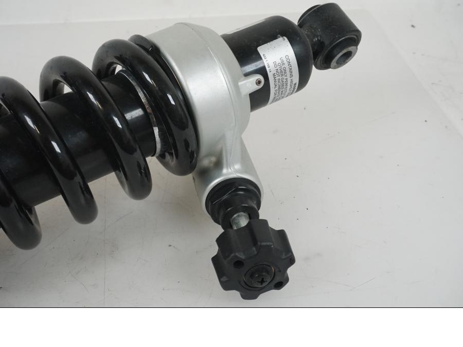 Baksidan på Stötdämpare från en BMW F 750 GS -2019 motorcykel.