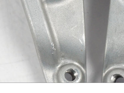 Baksidan på Bensintankfäste från en Yamaha YZF 1000 R1 -2007 motorcykel.