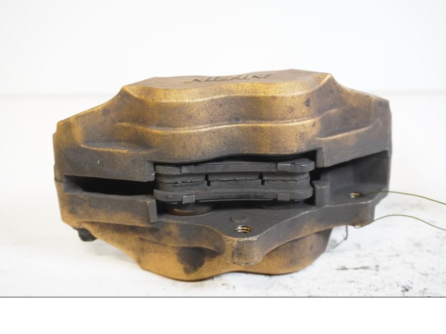 Höger sida på Bromsok från en Honda VTR 1000 F -1997 motorcykel.