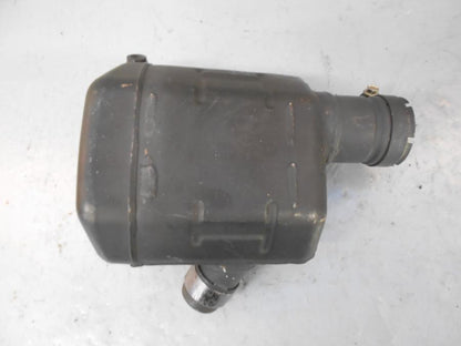 Höger sida på Mellanburk från en Suzuki GSX-R 1000 -2008 motorcykel.