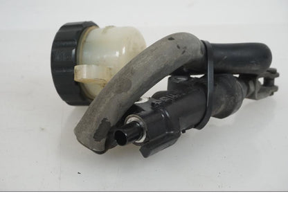 Höger sida på Bromshuvudcylinder från en Yamaha XJ 900 S -1997 motorcykel.