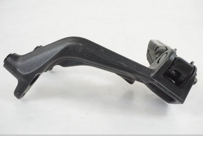 Snett uppifrån på Fotpinne från en KTM 390 Adventure -2021 motorcykel.