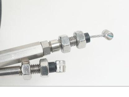 Extrabild6 på Avgasspjällmotor från en KTM 1290 Super Duke R -2022 motorcykel.