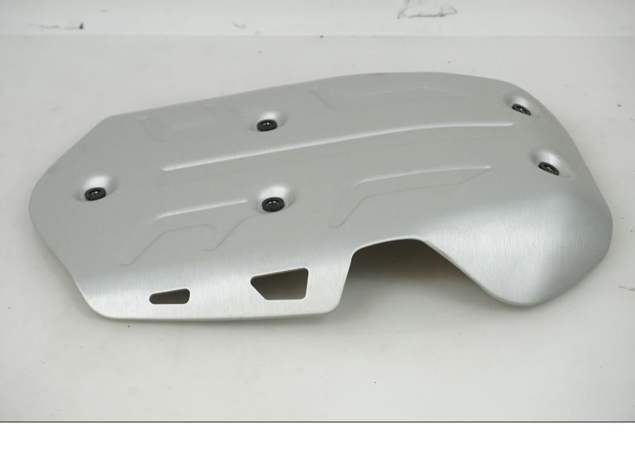 Baksidan på Motorhasskydd från en BMW R 1250 GS -2018 motorcykel.