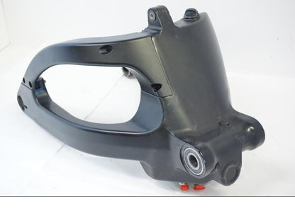 Extrabild1 på Sving från en Buell XB9S -2003 motorcykel.