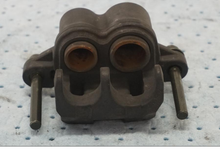 Baksidan på Bromsok från en Yamaha YZF 1000 R1 -2003 motorcykel.