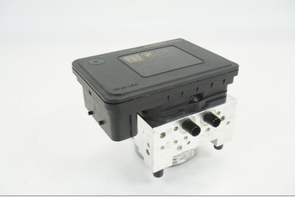 Framsidan på ABS Modulator från en BMW S 1000 XR -2019 motorcykel.