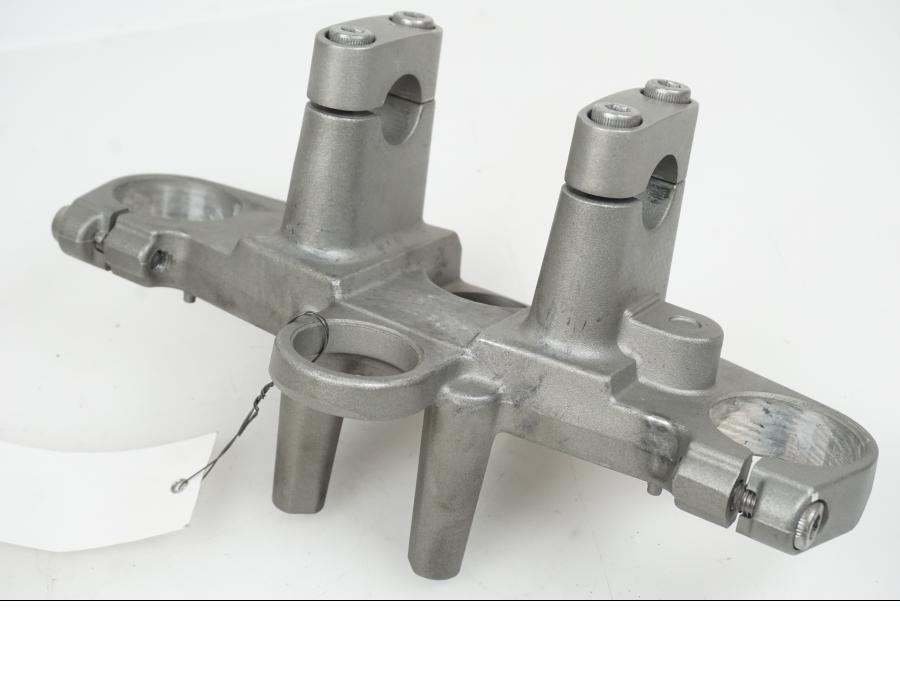 Framsidan på Gaffelkrona från en Yamaha XJ 900 -1997 motorcykel.