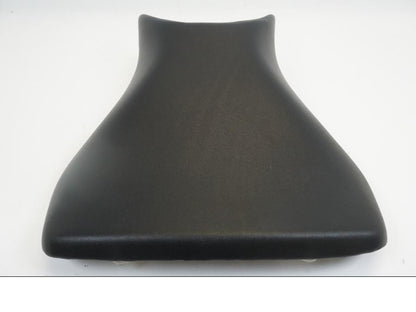 Höger sida på Sadel från en Yamaha YZF R6 -2006 motorcykel.