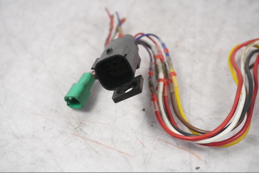 Baksidan på Kablage från en H-D Touring Street Glide FLHX -2009 motorcykel.