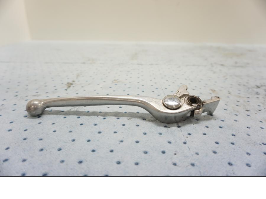 Framsidan på Bromsgrepp från en Kawasaki ZX-6R -2000 motorcykel.