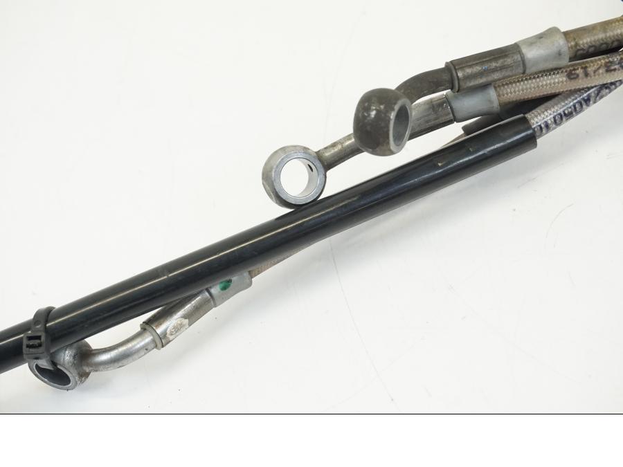 Vänster sida på Bromsledning från en BMW R 1250 GS -2019 motorcykel.