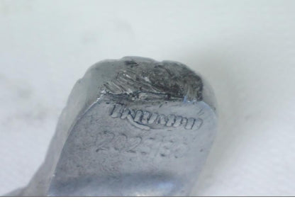 Vänster sida på Bromspedal från en Triumph Bonneville -2001 motorcykel.