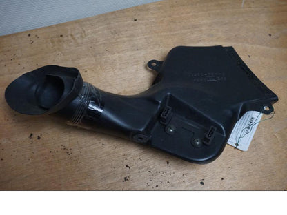 Baksidan på Luftintag från en Suzuki TL 1000 R -1999 motorcykel.