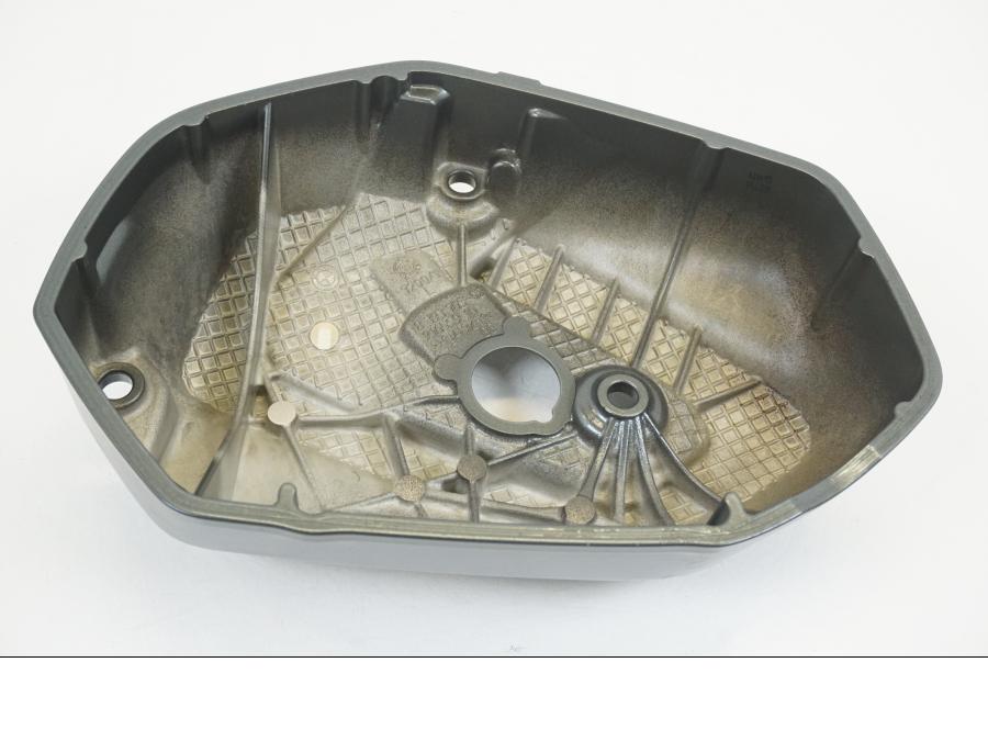 Vänster sida på Motorkåpa från en BMW R 1250 GS -2020 motorcykel.