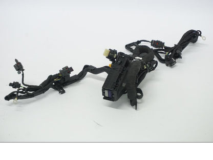 Vänster sida på Kabelstam från en BMW R 1250 GS -2022 motorcykel.