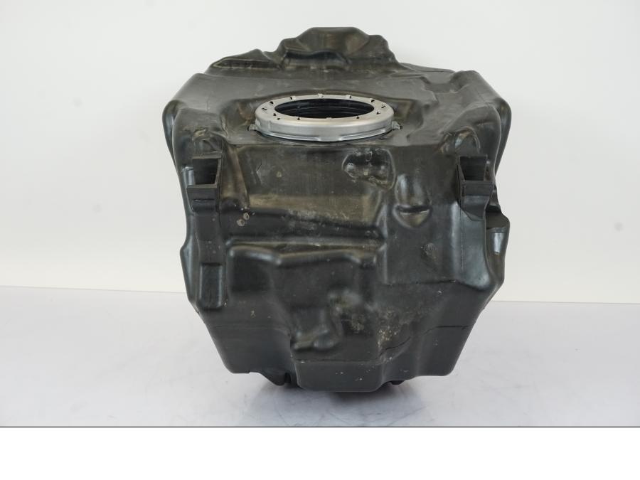 Extrabild2 på Bensintank från en BMW R 1250 GS -2019 motorcykel.