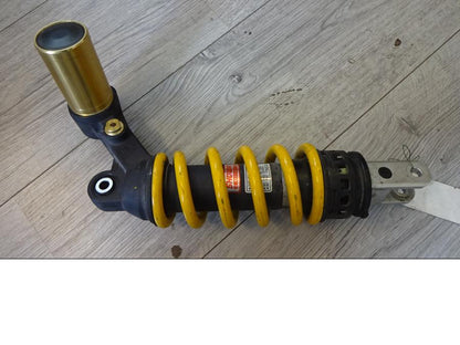 Framsidan på Stötdämpare från en Honda CBR 600 RR -2003 motorcykel.