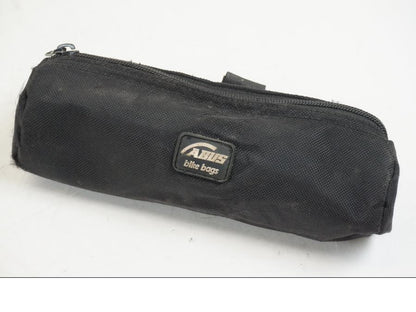 Extrabild1 på Verktyg från en Yamaha YZF 1000 R1 -2001 motorcykel.