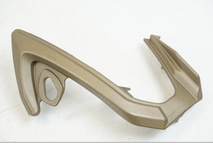 Framsidan på Strålkastarfäste från en Ducati Streetfighter S -2011 motorcykel.