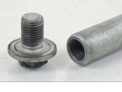 Snett uppifrån på Axel från en BMW F 650 CS -2002 motorcykel.