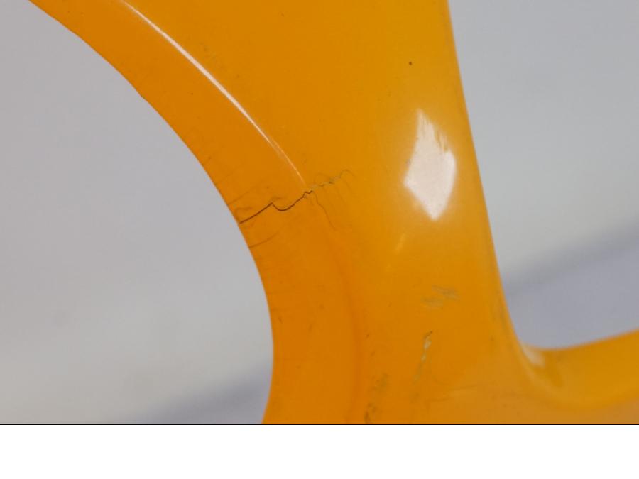 Snett uppifrån på Toppkåpa från en Suzuki SV 650 -1999 motorcykel.