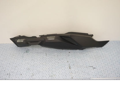 Framsidan på Bakvinge från en Yamaha MT-09 Tracer -2019 motorcykel.