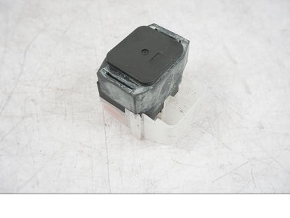 Framsidan på Startrelä från en Yamaha MT-09 -2016 motorcykel.