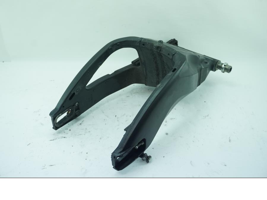 Vänster sida på Sving från en Suzuki GSX-R 1000 -2009 motorcykel.