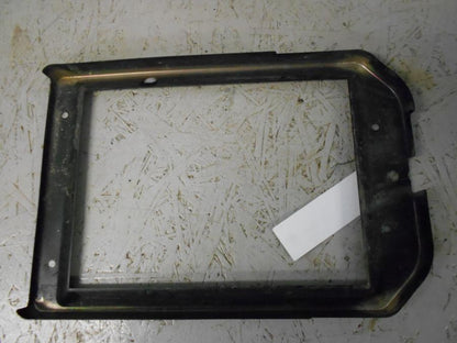 Baksidan på Vattenkylram från en Suzuki VZ 1600 -2004 motorcykel.