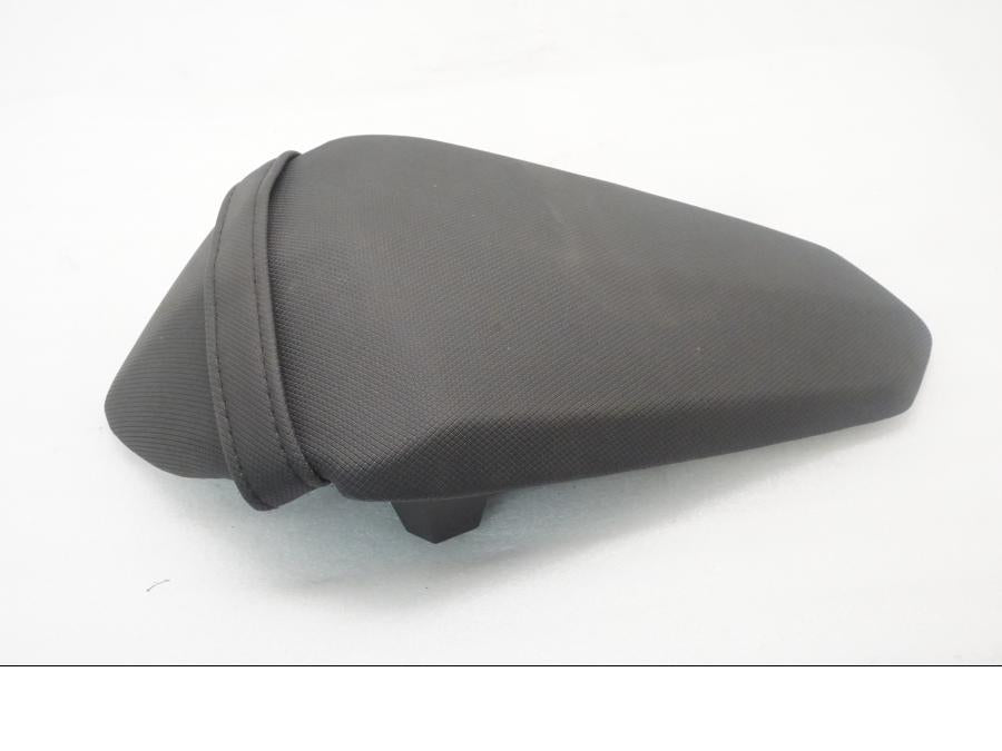 Framsidan på Sadel från en Kawasaki Z 400 -2020 motorcykel.