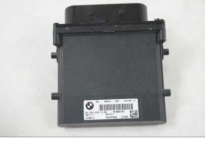 Vänster sida på ESA Control Unit från en BMW R 1250 GS -2021 motorcykel.