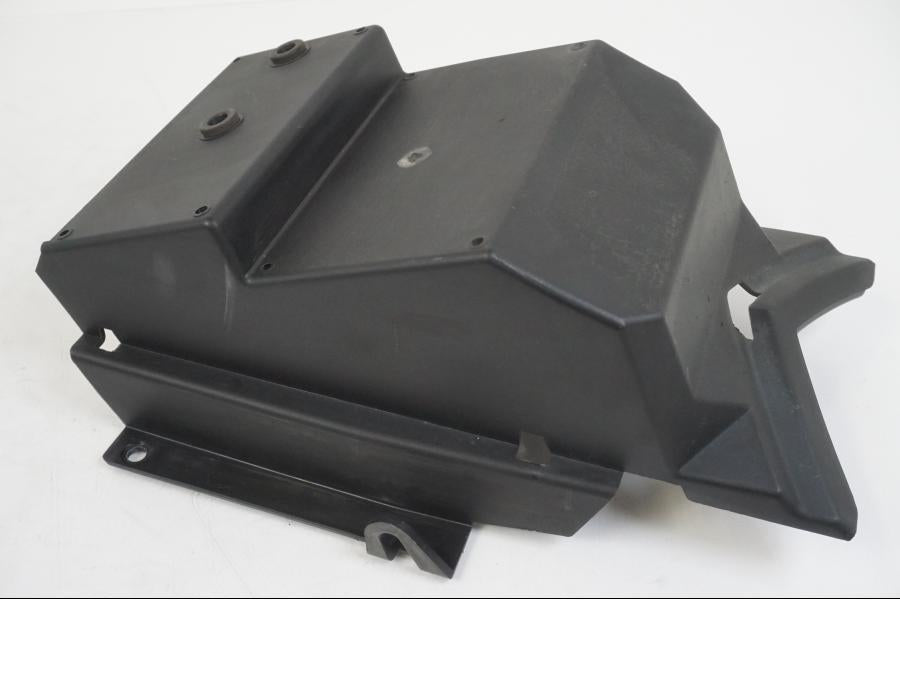 Framsidan på Batterikåpa från en BMW S 1000 R -2019 motorcykel.