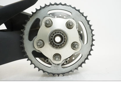 Extrabild1 på Sving från en Ducati Hyperstrada -2013 motorcykel.