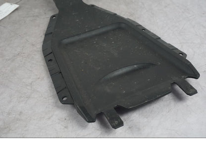 Baksidan på Undertail från en Yamaha MT-09 -2024 motorcykel.