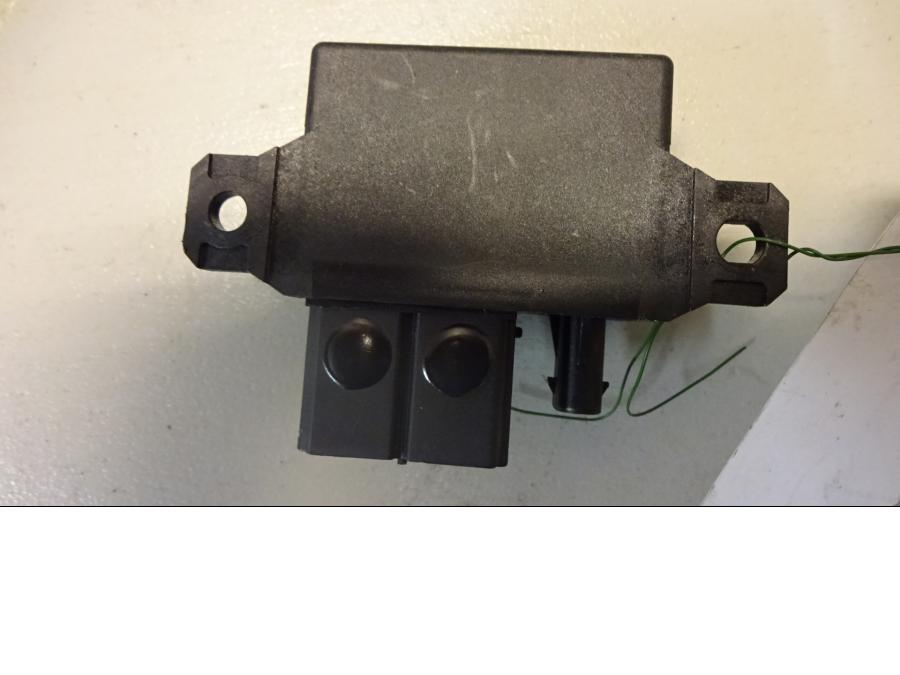 Höger sida på Startrelä från en BMW F 800 GT -2015 motorcykel.