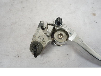 Vänster sida på Kopplingsgrepp från en Triumph Bonneville T120 -2021 motorcykel.